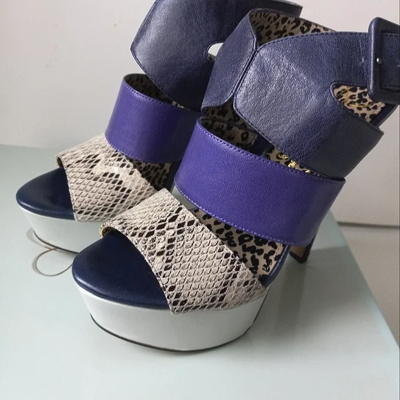 New Leather Jessica Simpson Stilettos Size 5.5 - Picture 4 of 6